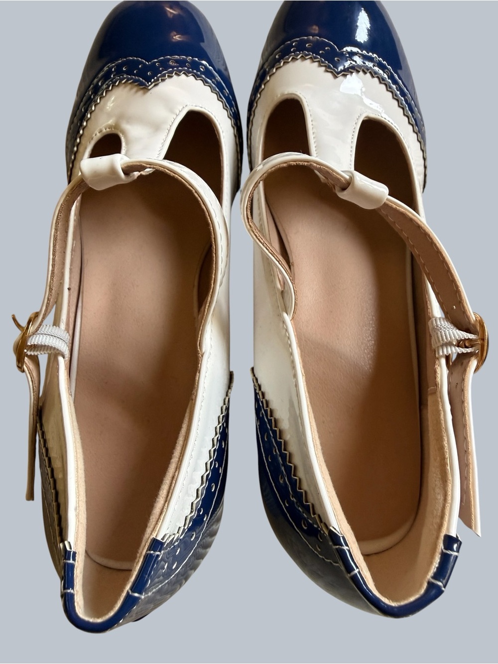 Classic T-Strap Two-Tone Navy and White Pumps NWOT - Picture 8 of 9